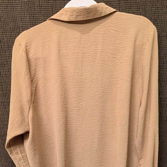 Adrienne Vittadini Womens Size XL Long Sleeve Beige Button Front Blouse - Picture 2 of 6